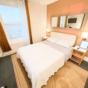 https://surf-city-hostel.topanaheimhotels.com